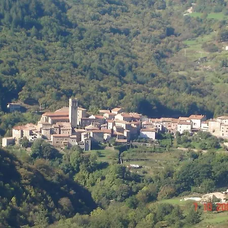 Hébergement de vacances Maison De Caractere En Ardeche Verte